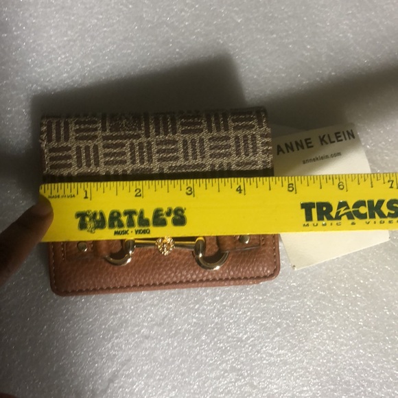 Anne Klein small fold brown wallet with golden details - Picture 6 of 13